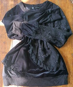 Adonisis Velvet Sweater Top With Embroidery