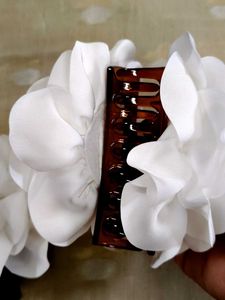 Floral Hair Clips - Elegant Accessories
