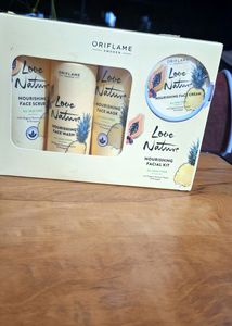 Oriflame Sweden Love Nature Narration Facial Kit