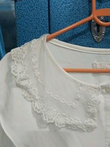 Vintage-Inspired Lace Collar Blouse