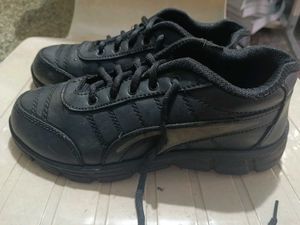 Black brand new shoes!! men women both