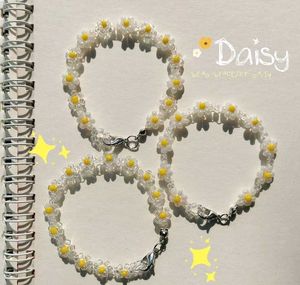 Beaded Daisy Bracelet