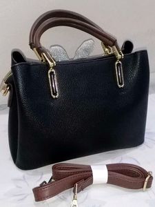 🤩Sling And Handbags Both 🤩