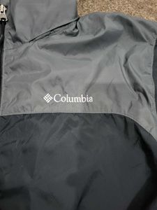 Columbia Black &amp;Gray Hodded Jacket