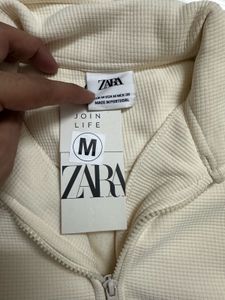 Stylish Half-Zip Sweatshirt M size
