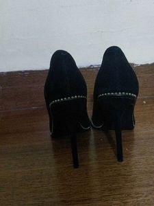 Steve Madden Black Heels