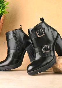 El Paso Buckled Platform Heel Boot