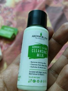 Detan Cleansing Milk New Unused