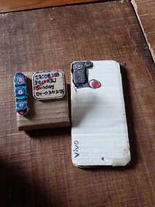 Vivo & Samsung Flip Cardboard Phone For Sell