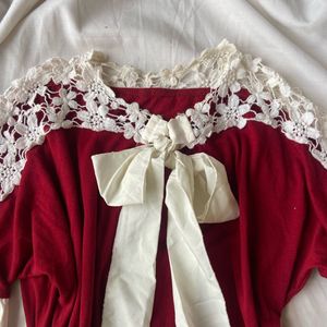 Lace coquette top with bow