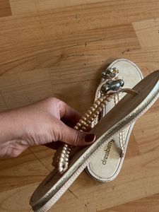 Dressberry Embellished Flip-Flops