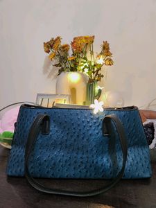 Cute Shoulder Bag In Teal Blue Color