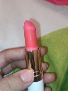 My Glamm Lit Satin Matte Lipstick