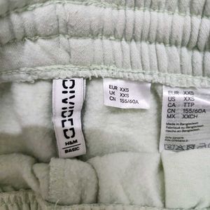SET SWEATSHIRT AND PANTS