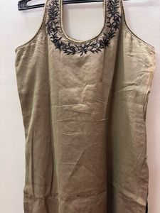 Elegant Embroidered Kurta