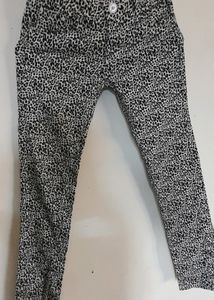 Black White Combination Jeans 👖 (Women&#39;s)