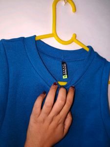 Tokyo talkies blue ribbed crop top (waist strings)