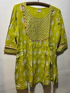 Embroidered Green Tunic Top XL