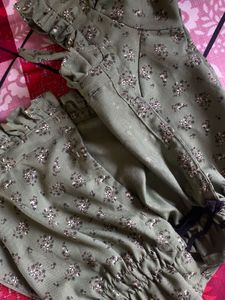 Floral Print Puff Sleeve Top