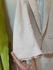 Beige Blazer &amp; Pant 🦄🌈
