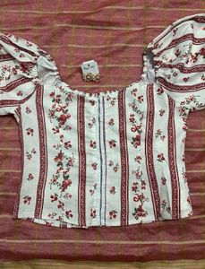 Floral Print Off-Shoulder Blouse