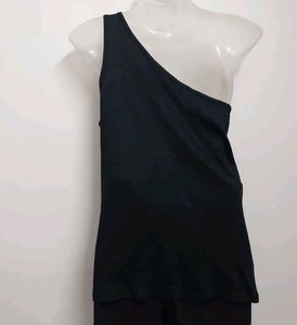 Korean Brand New Stylish One Shoulder Top🎀