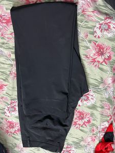 Women Loose Fit High-rise Lint Free black Trouser