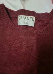 Chanel Pullover (Authenticity Unknown)
