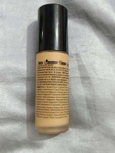 Swiss Beauty Airbrush finish Foundation