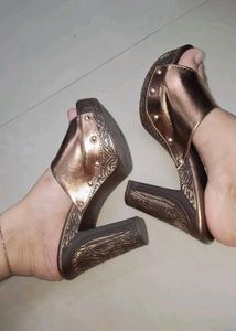 high heel sandal