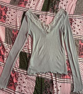 Lace Trim Long Sleeve Top