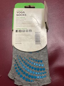 New Yoga Socks For Grabs