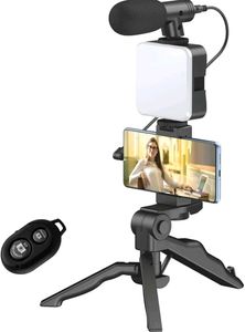 6 IN 1 VLOGGING KIT