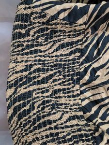 SAVANA..💝💖Animal Print Button-Down Top