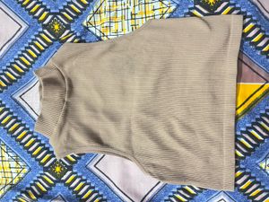 Ribbed Mock Neck Top