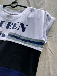 Unworn Queen Tee 👸🏻👑