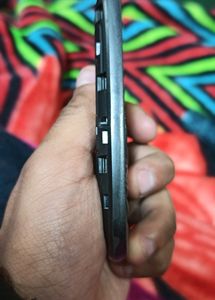 • Nokia Asha 200.......!!