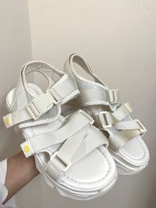 Chunky Velcro Sandal