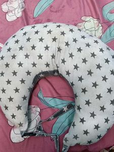 Star Print Nursing Pillow