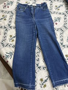I Am Selling Jeans