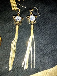 4   Earring Set