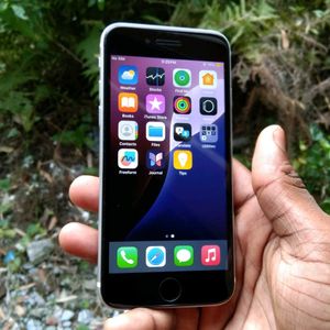 iPhone SE 2 (2020)