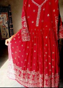 ethnic gown.srif 30 miniut wear kiya.