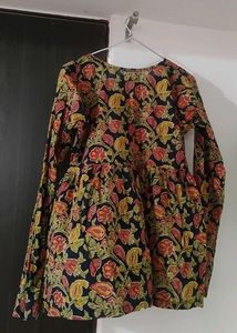 Beautiful Women Floral Peplum Top