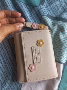 Used Wallet Ivorytag✨️