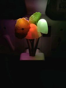 3 Light=Colour Auto Matic Changing