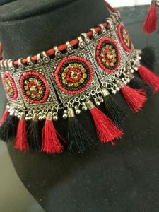 Moti Work Choker