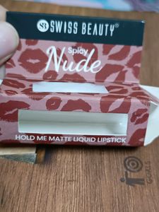 Swiss Beauty Hold Me Lipstick