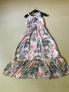 Sleeveless Gawn For Girls