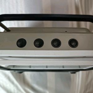 WIRELESS SPEAKER WITH PHONE HOLDER